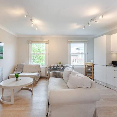 Cosy 2 Bed In Kensington Olympia Lägenhet London Exteriör bild