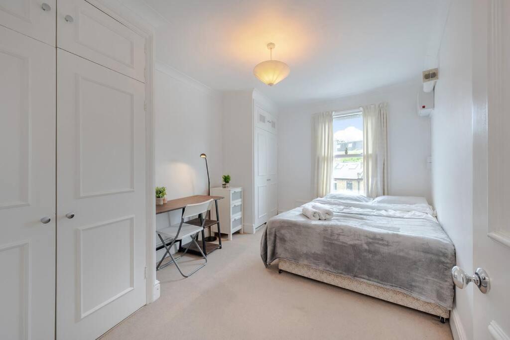 Cosy 2 Bed In Kensington Olympia Lägenhet London Exteriör bild